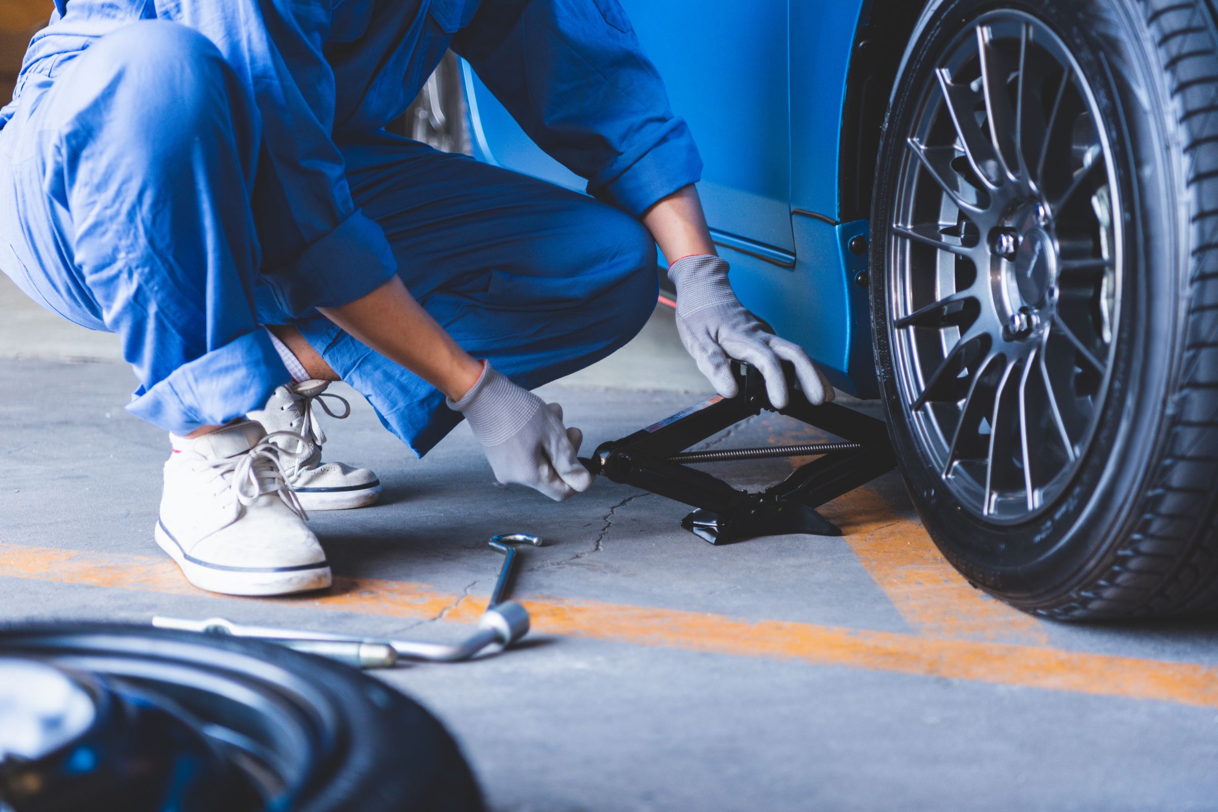 tire being changed at an auto repair shop